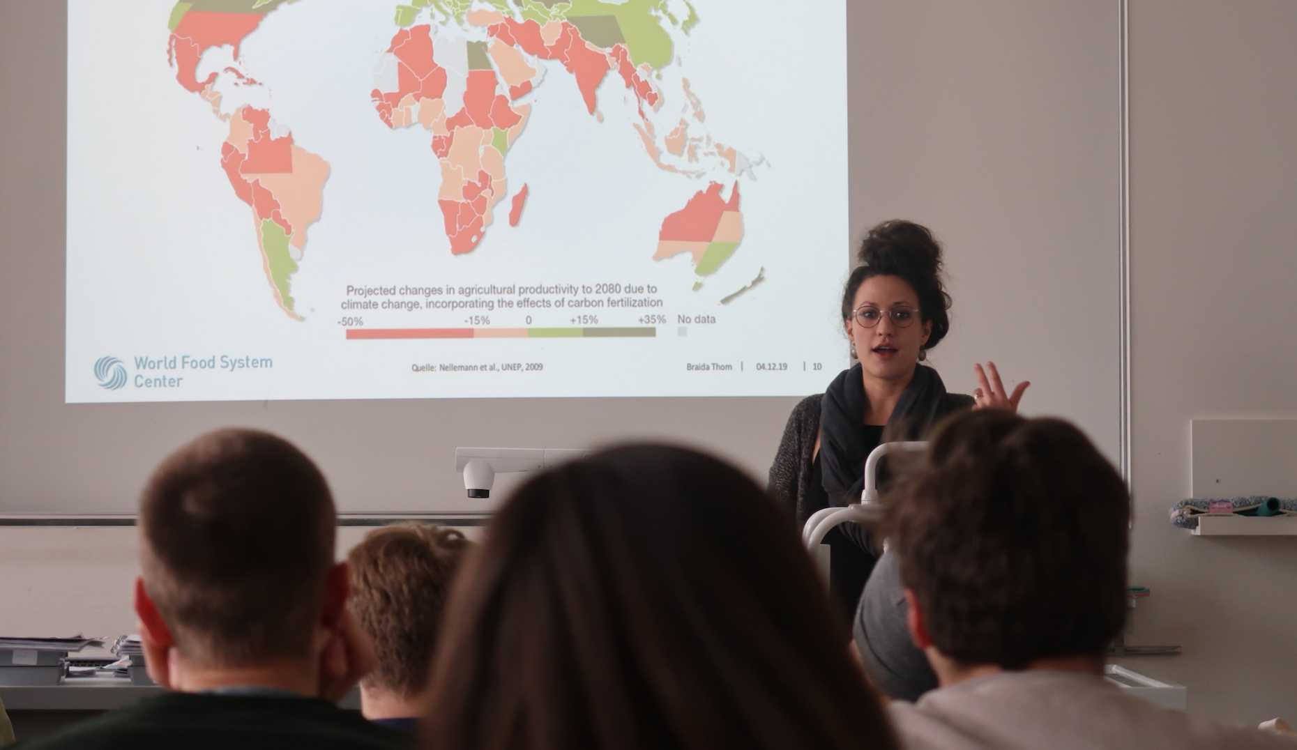 Braida Thom presenting to students (Image: WFSC)