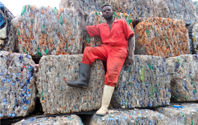 Biowaste recycling worker in Rwanda (Photo credit: Pierre N.)